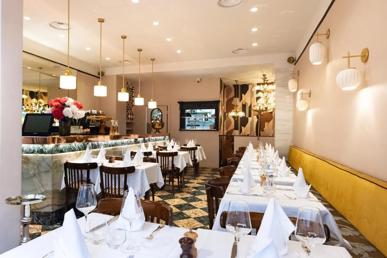 Hotel Chateaubriand Paris France