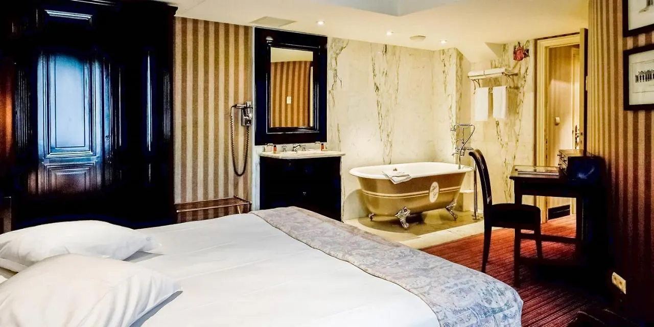 Hotel Chateaubriand Paris 4*,